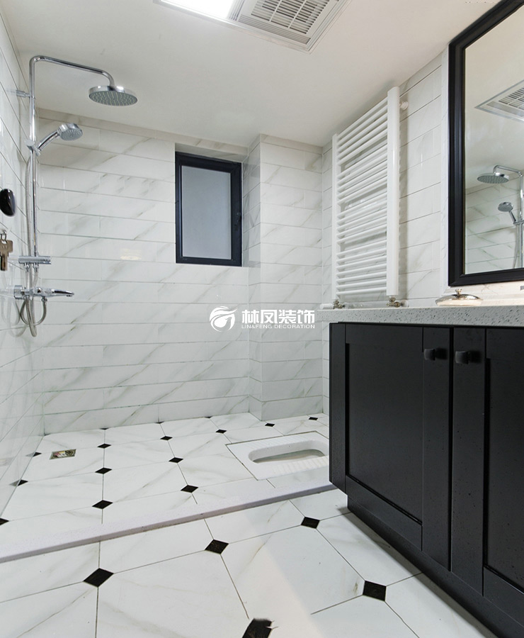 现代风格落地式浴室柜装修效果图
